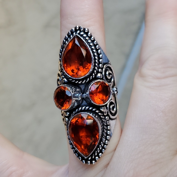 New Mozambique Garnet 925 Silver Statement Ring. - Picture 4 of 10